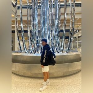 Meet your Posher, Ace